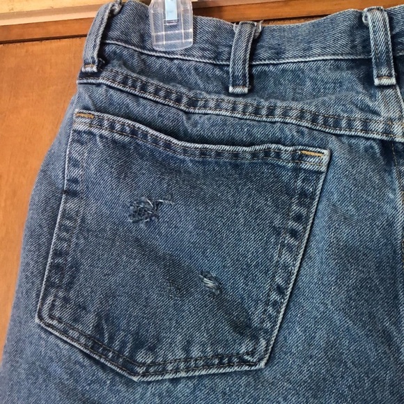 Wrangler distressed cut off blue jeans - Picture 6 of 9